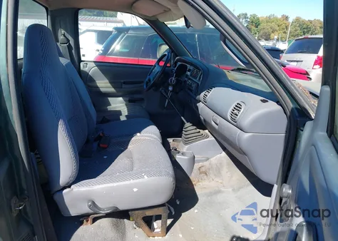 2000 Dodge Ram 1500 St from USA, damaged, VIN 1B7HC16Y9YS590308